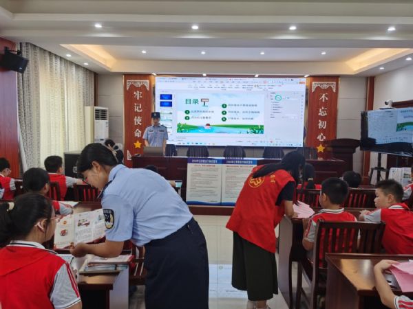 懷寧縣 | 江鎮鎮:法治宣傳進校園,平安建設入人心